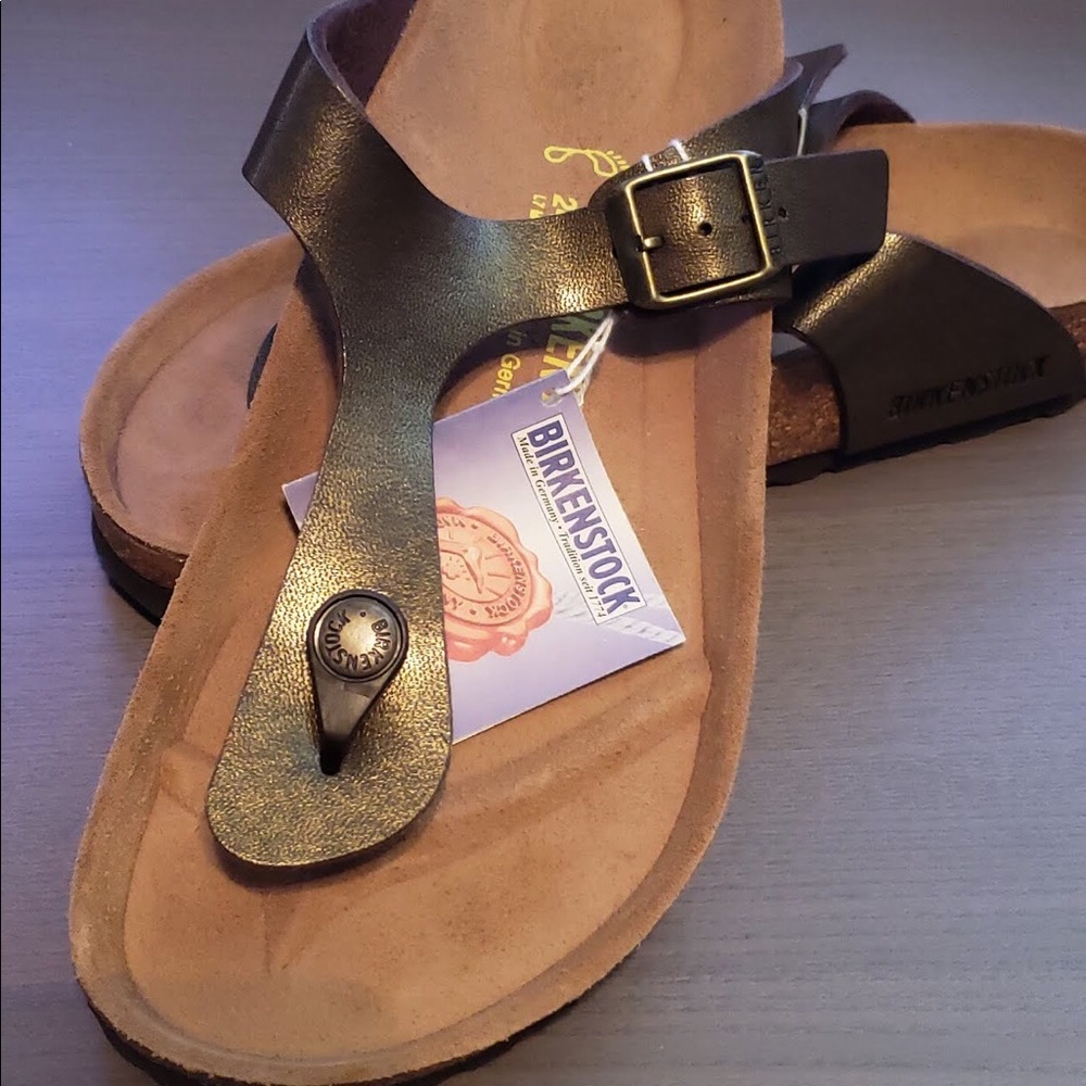 Golden Brown Birkenstock Gizeh Sandals
